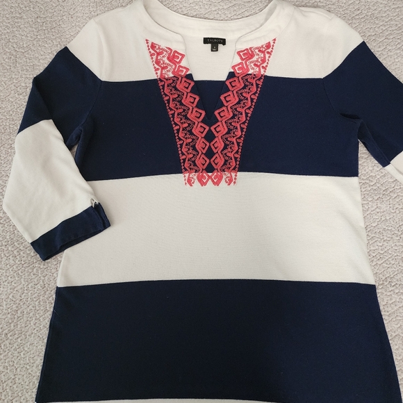 Talbolts Beautiful Preppy Striped V Neck Dress - Picture 15 of 16